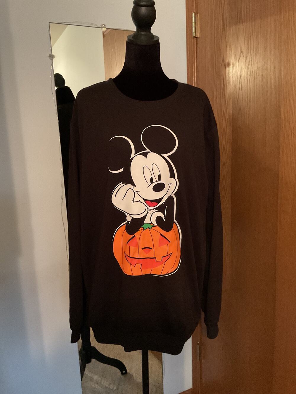 Disney PatPat Mickey Mouse Halloween Pumpkin Graphic Tee Black Shirt NWT Size XL